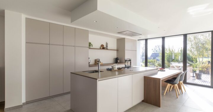 Keuken Renovatie: Transformeer jouw Huiskamer naar een Stijlvolle en Functionele Ruimte